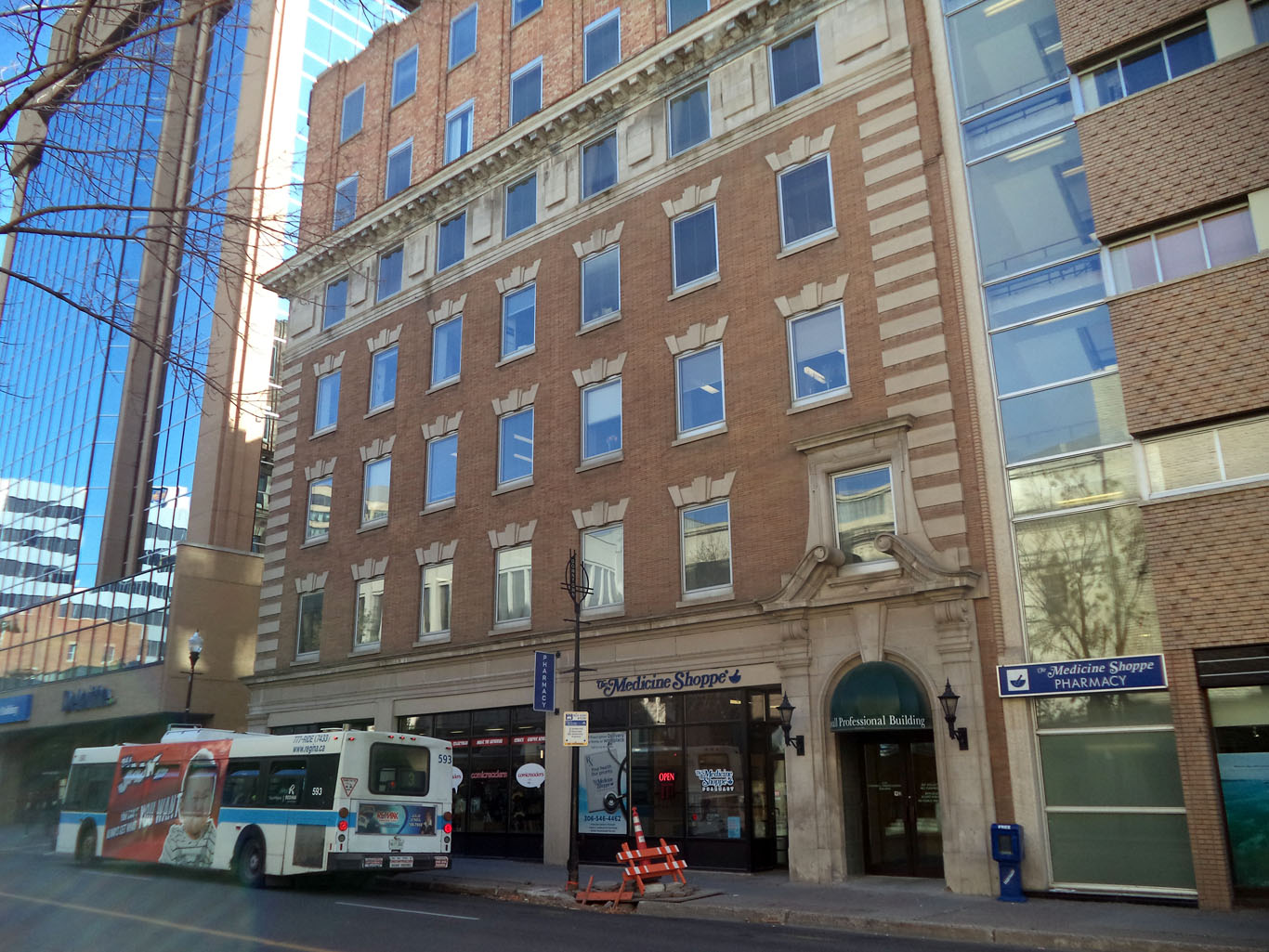 Regus - 2125 11th Avenue